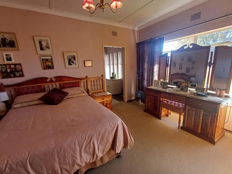 5 Bedroom Property for Sale in Parys Free State